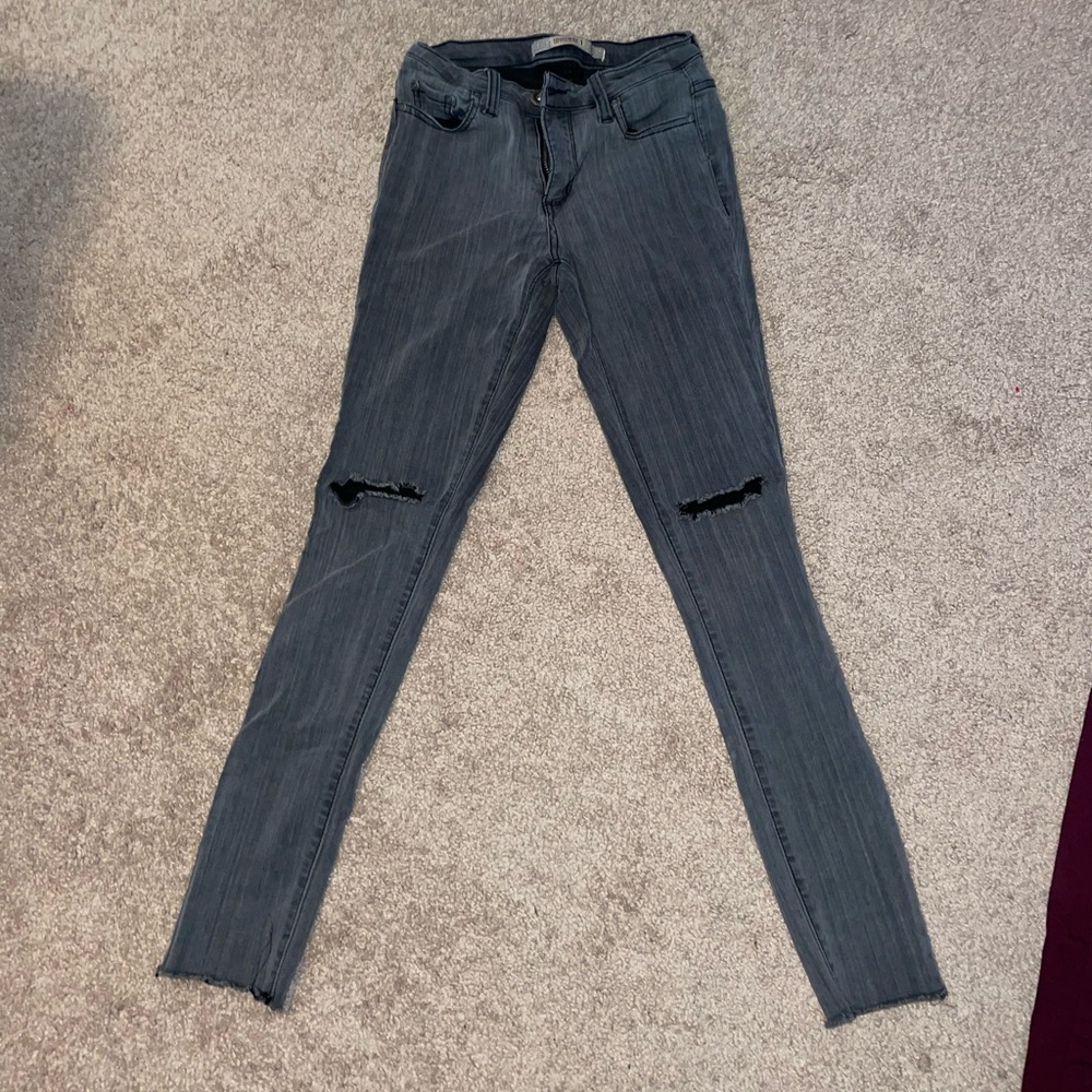 Mid-rise gray jeans